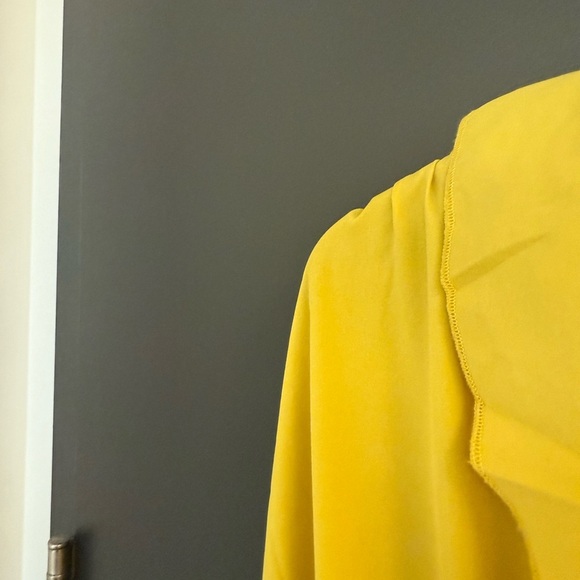 Andrea Iyamah size 6 (S) NWT Bright Yellow Long Sleeve romper with shorts - Picture 8 of 15